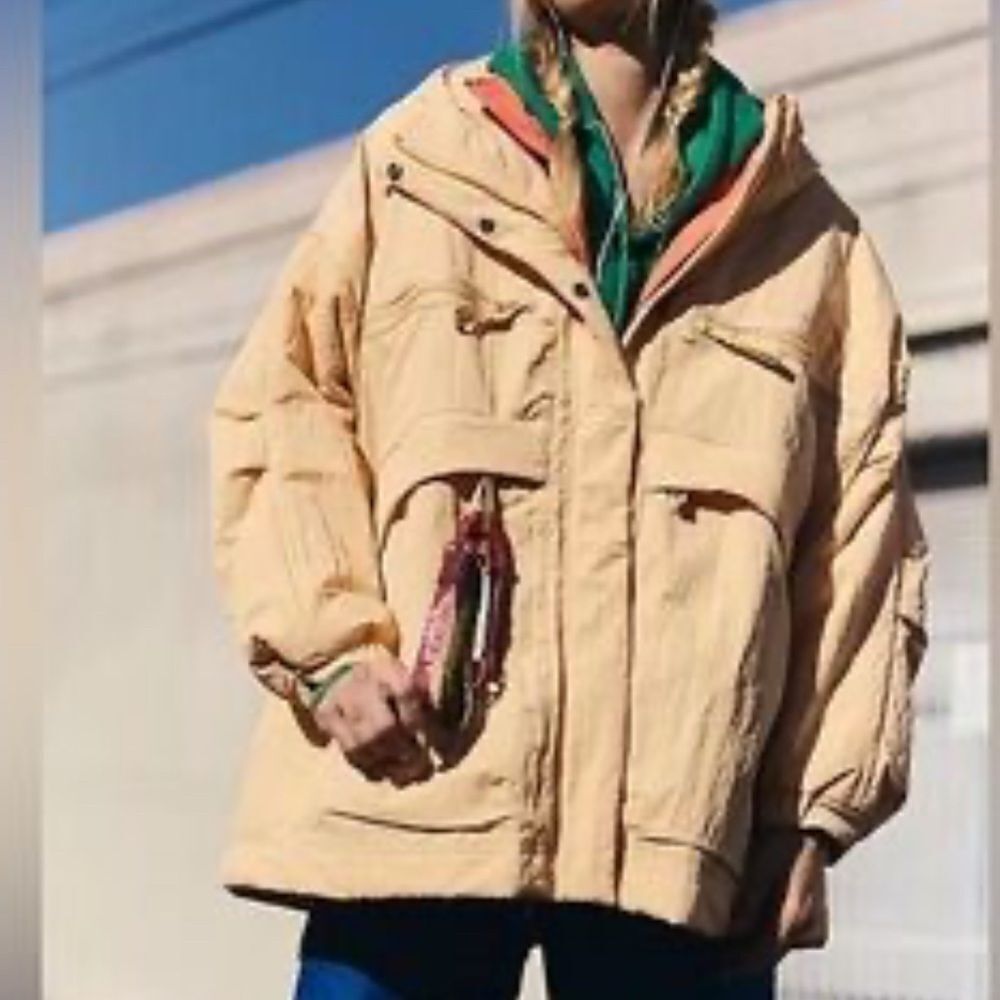 Free People Movement Lightweight Insulated Jacket Tan Jacket(Size Medium/Large)
